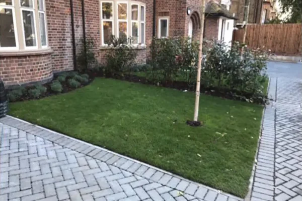 Urban Stone Development - Artificial Grass 3